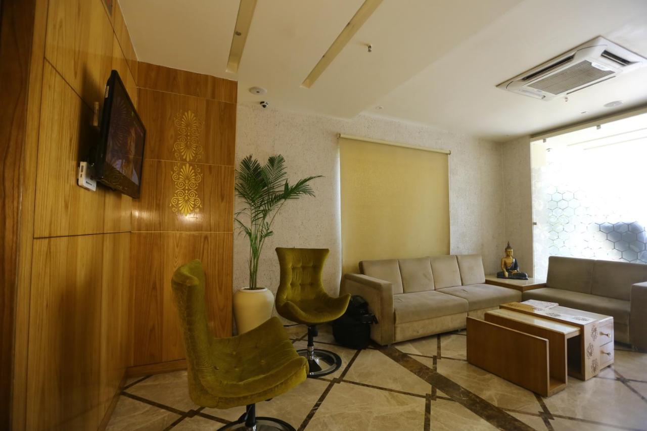 Hotel Gurveer Royal Lucknow Exterior photo