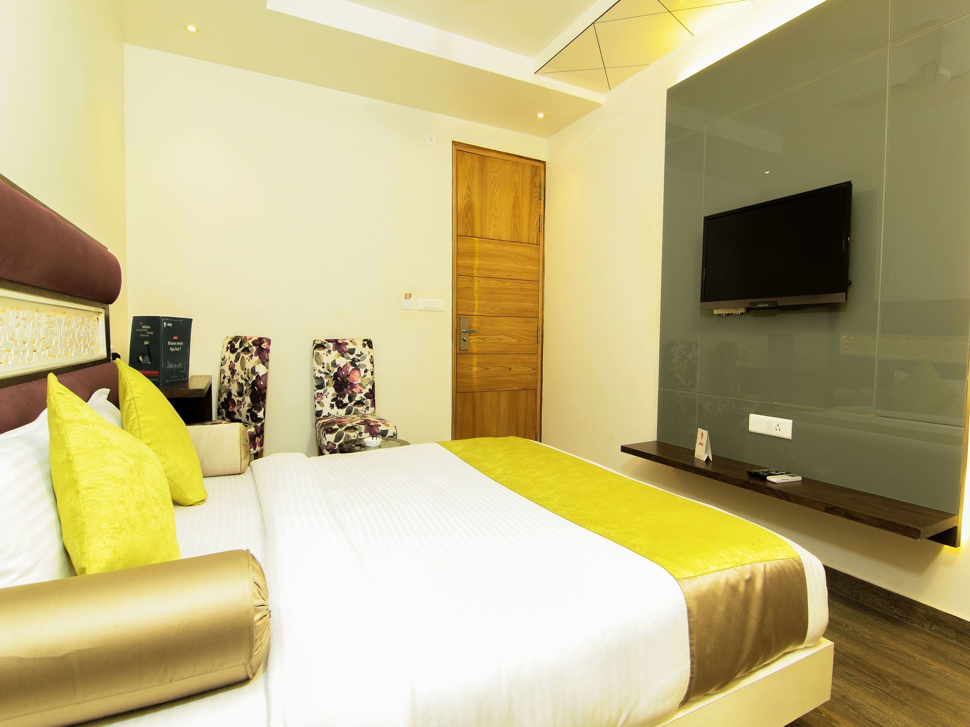Hotel Gurveer Royal Lucknow Exterior photo